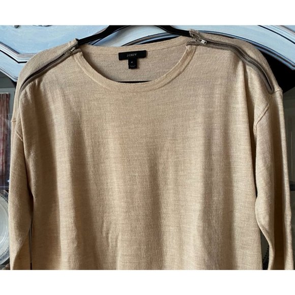 J. Crew Women's 100% Merino Wool Beige Long Sleeve Top Sweater Size Medium - Picture 3 of 6